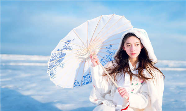 芙蓉试管代怀生子多少钱一个？助孕之路的费用分析与方案选择